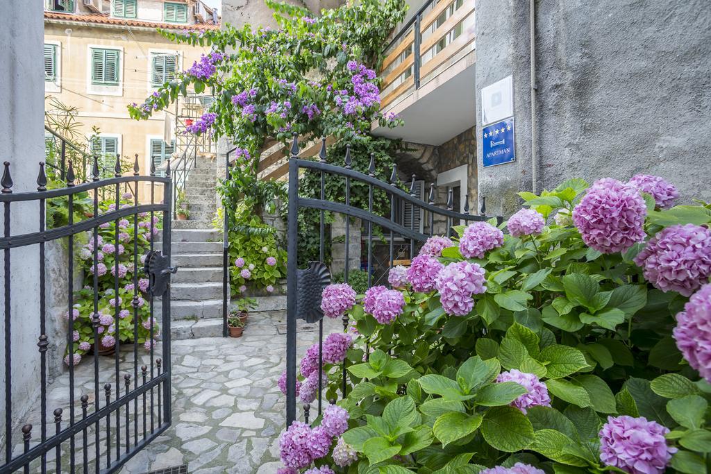 Apartments Sara هفار المظهر الخارجي الصورة